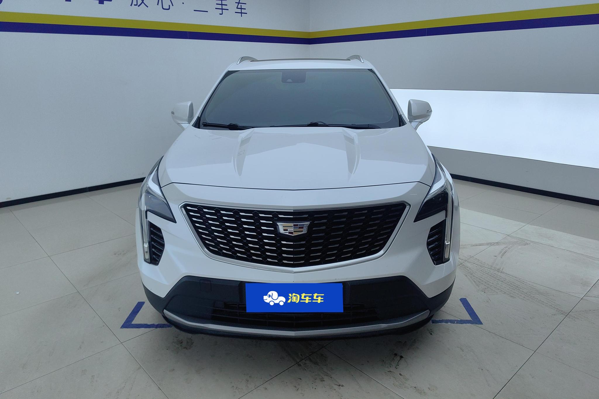 Cadillac XT4 2022 28T Luxury