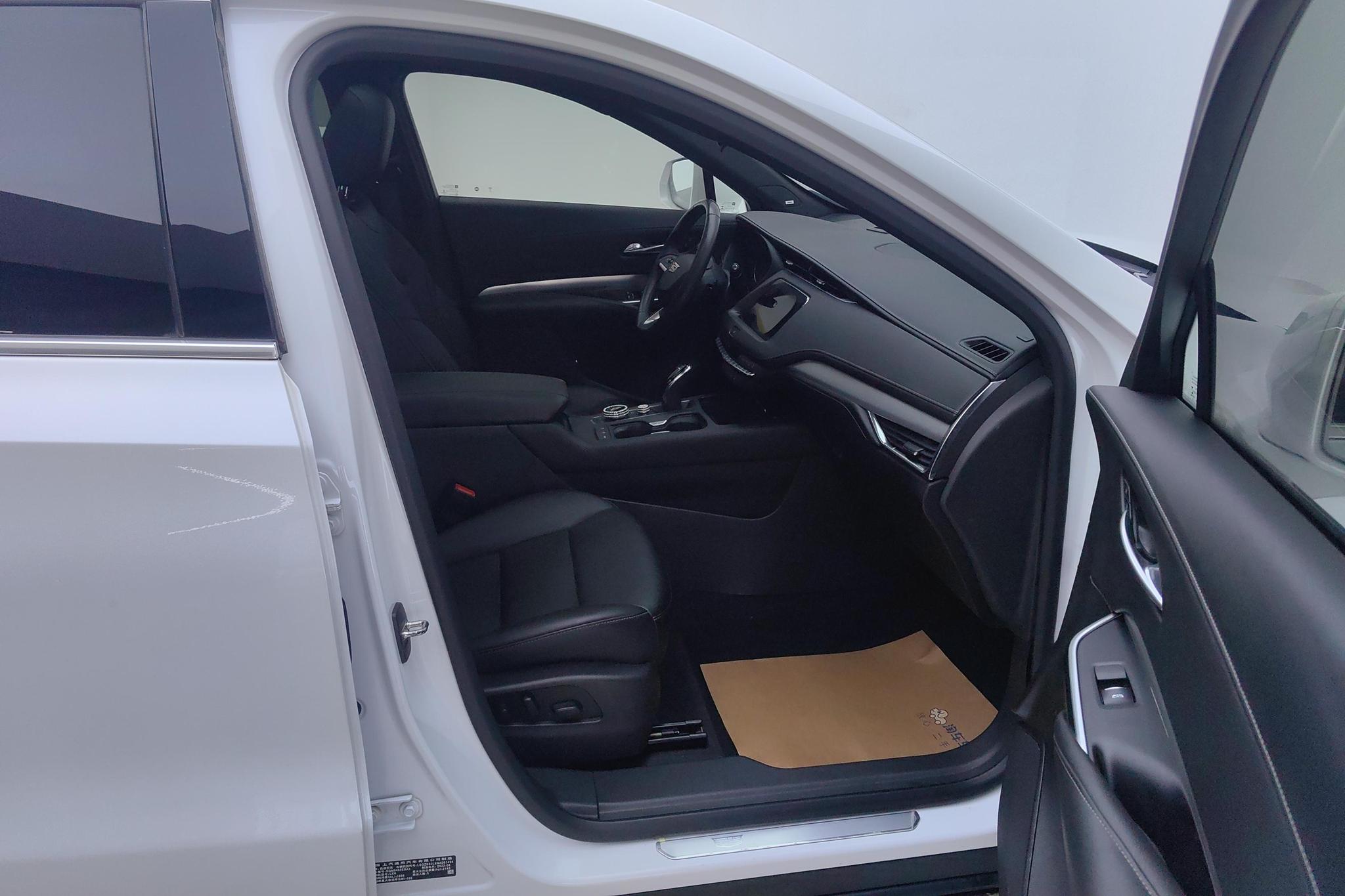 Cadillac XT4 2022 28T Luxury