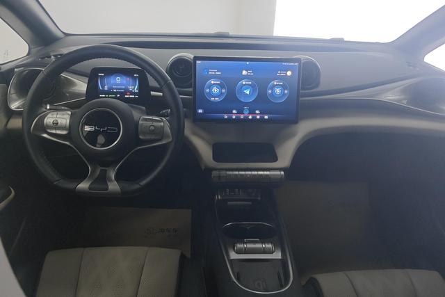 BYD Dolphin 2023 — фото 12