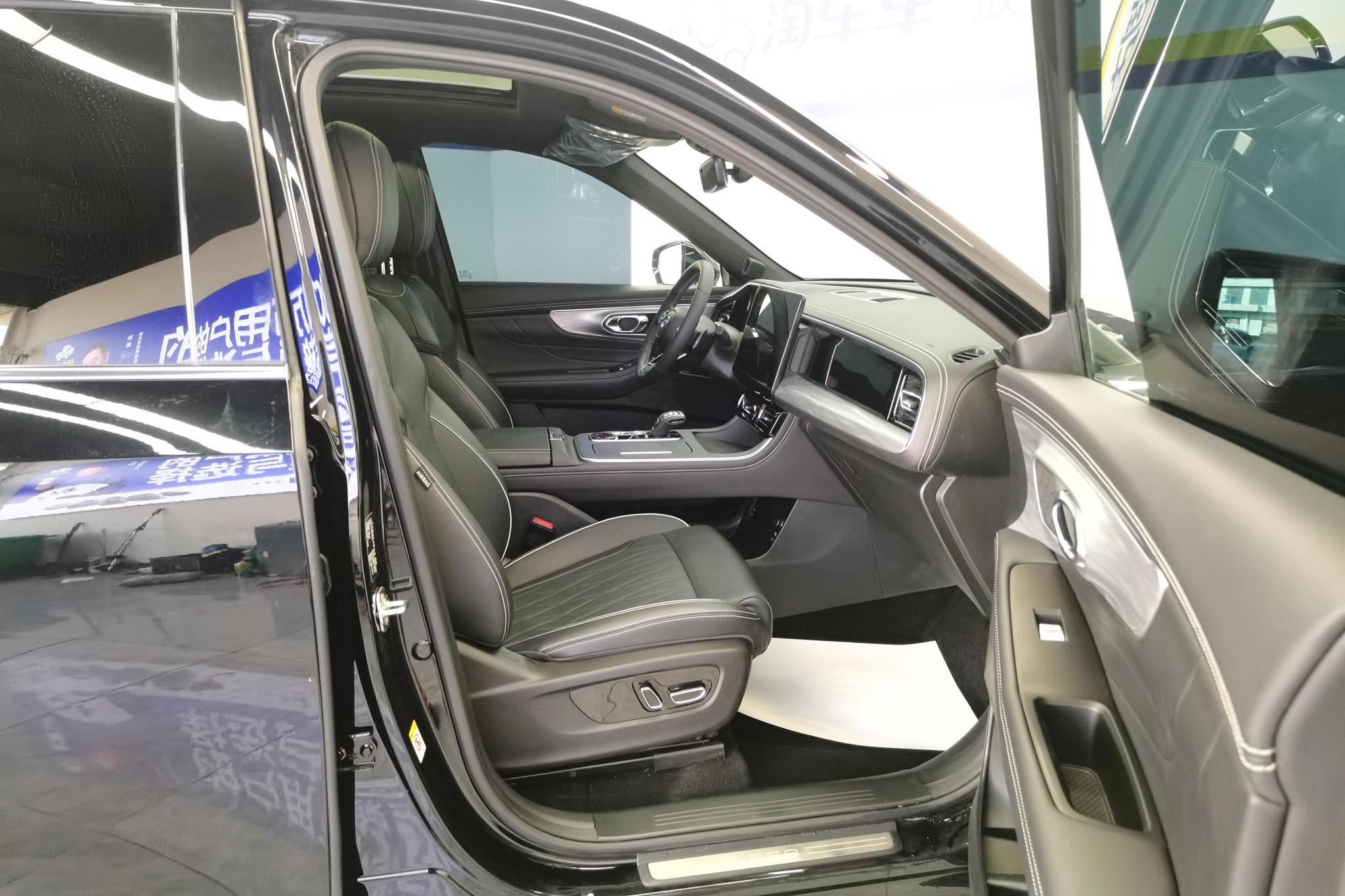 GAC GS8 2024 2.0TGDI Luxury Smart Connect