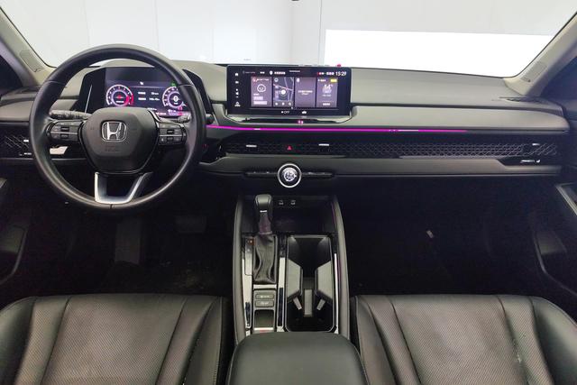 Honda Accord 2023 — фото 12