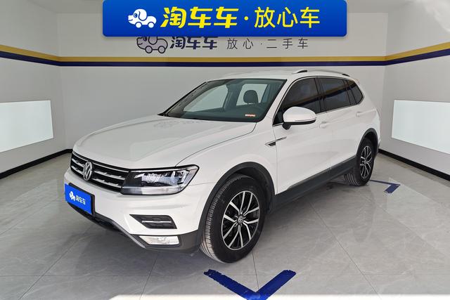 Volkswagen Tiguan L 2018 — фото 1