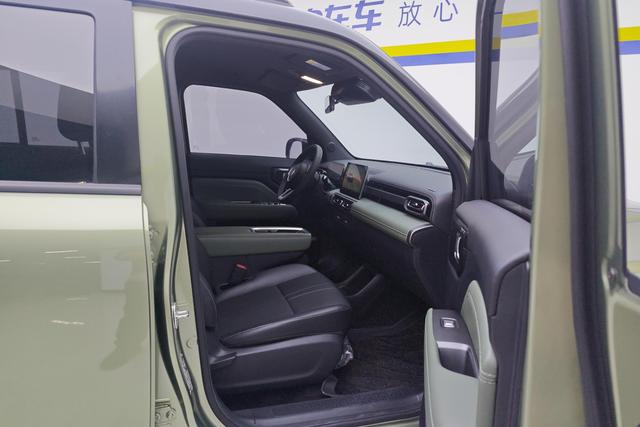 Baojun Yue Ye Plus id 3840863 из Китая 10