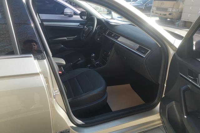 Volkswagen Bora id 3781969 из Китая 9