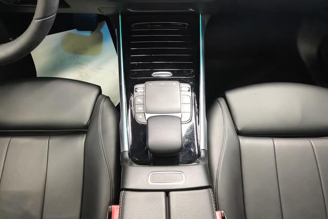 Mercedes-Benz GLB 2022 Черный из Китая, фото 3