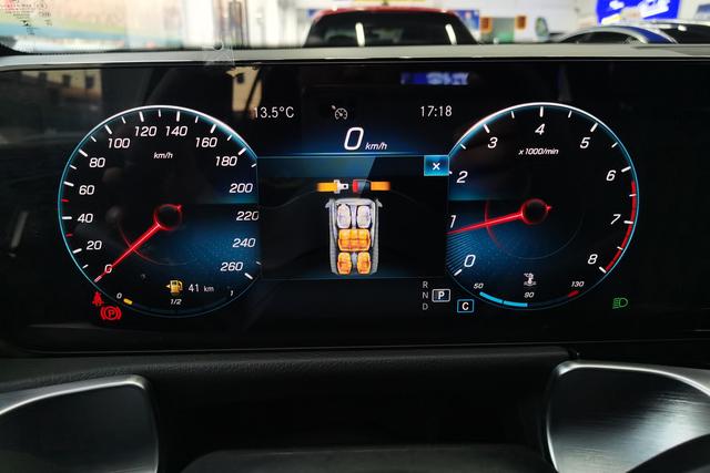 Mercedes-Benz GLB 2022 Черный из Китая, фото 5