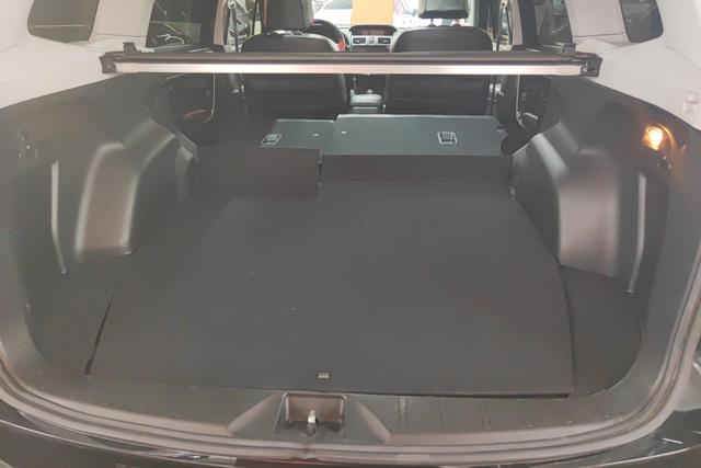 Subaru FORESTER Forester 2018 Черный из Китая, фото 2