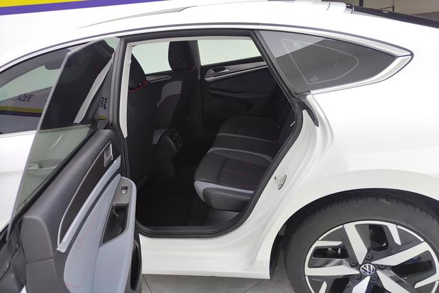 Volkswagen Lingdu 2024 Белый из Китая, фото 2