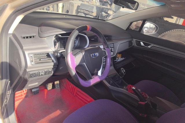 Geely Automobile Emgrand GS id 3784648 из Китая 8