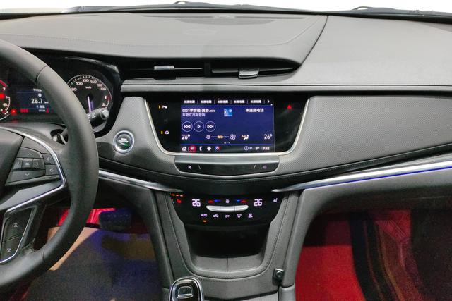 Cadillac XT5 2022 — фото 12