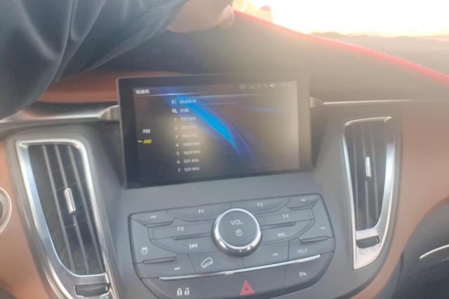 Soueast DX7 2015 1.5 T MTLuxury — фото 11