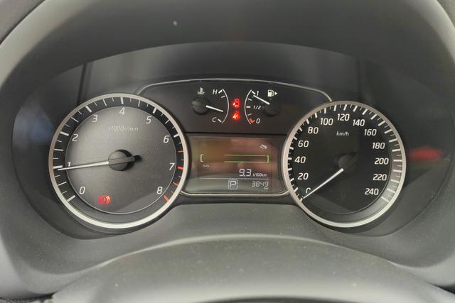 Nissan Xuan Yi id 3783500 из Китая 8