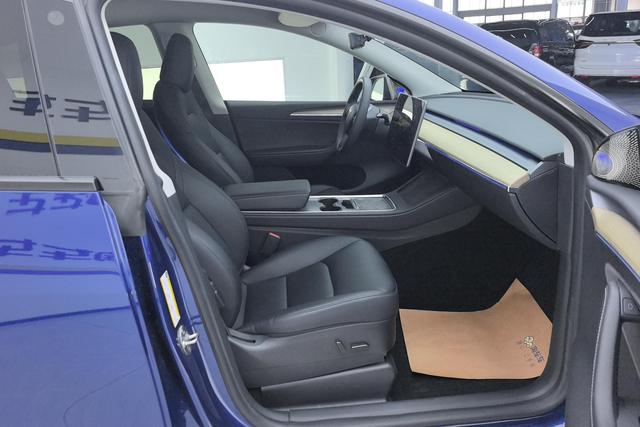 Tesla Model Y id 3785886 из Китая 9