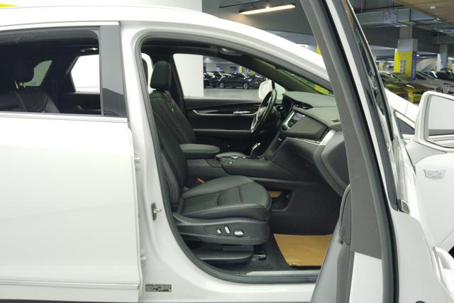 Cadillac XT5 2022 2.0 T 2 WDLuxury — фото 15