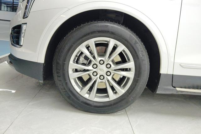 Cadillac XT5 2022 2.0 T 2 WDLuxury — фото 11
