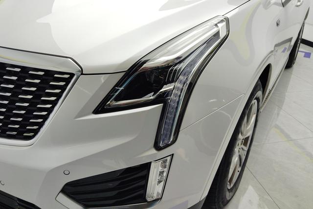 Cadillac XT5 2022 2.0 T 2 WDLuxury — фото 4