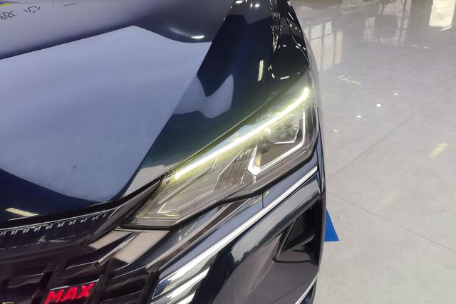 Dongfeng Fengshen Yixuan MAX 2021 — фото 6