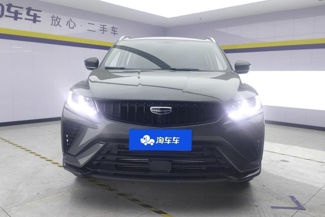 Geely Automobile Binyue 2025 Темно-серый из Китая, фото 6