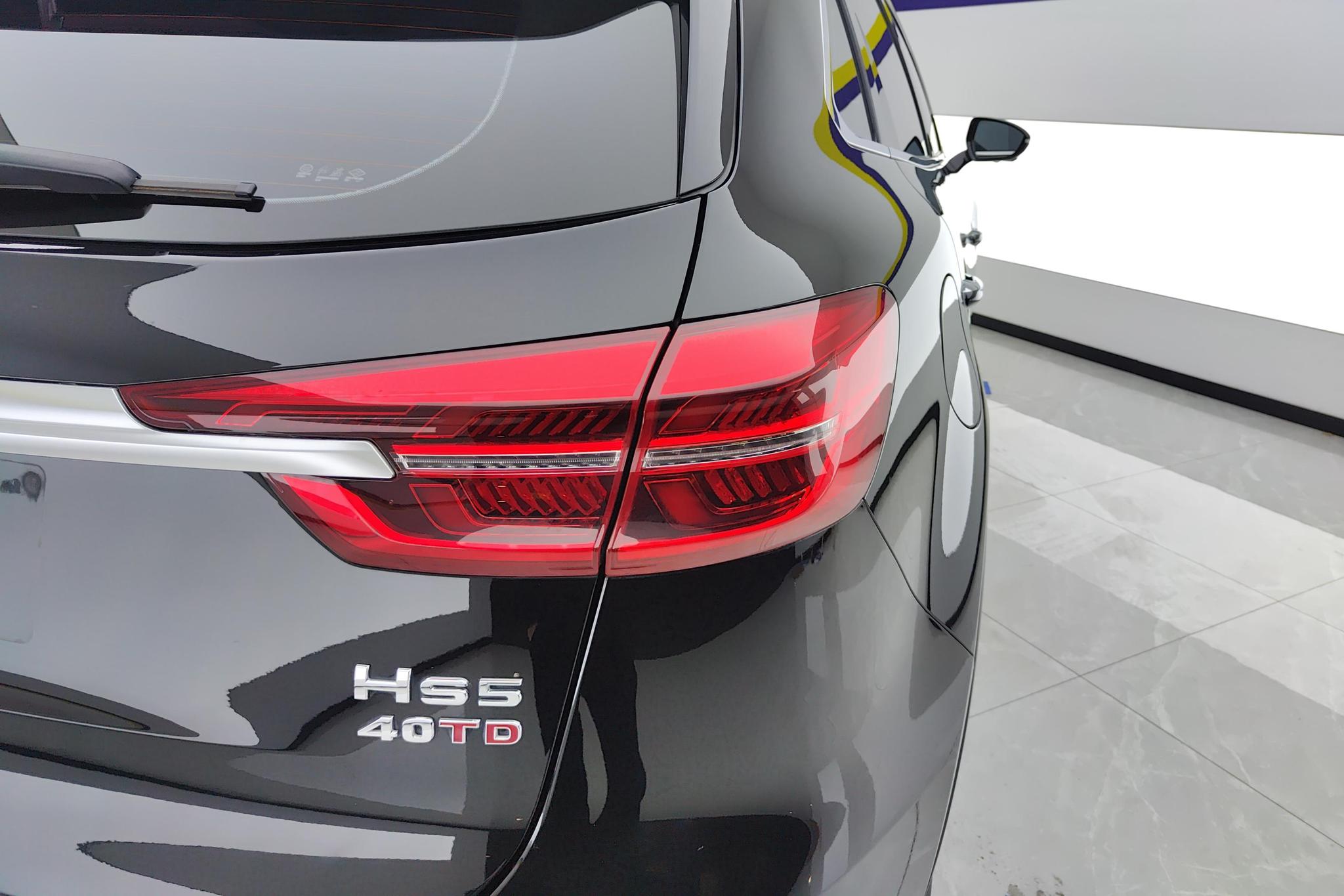 Hongqi HS5 2022 2.0T