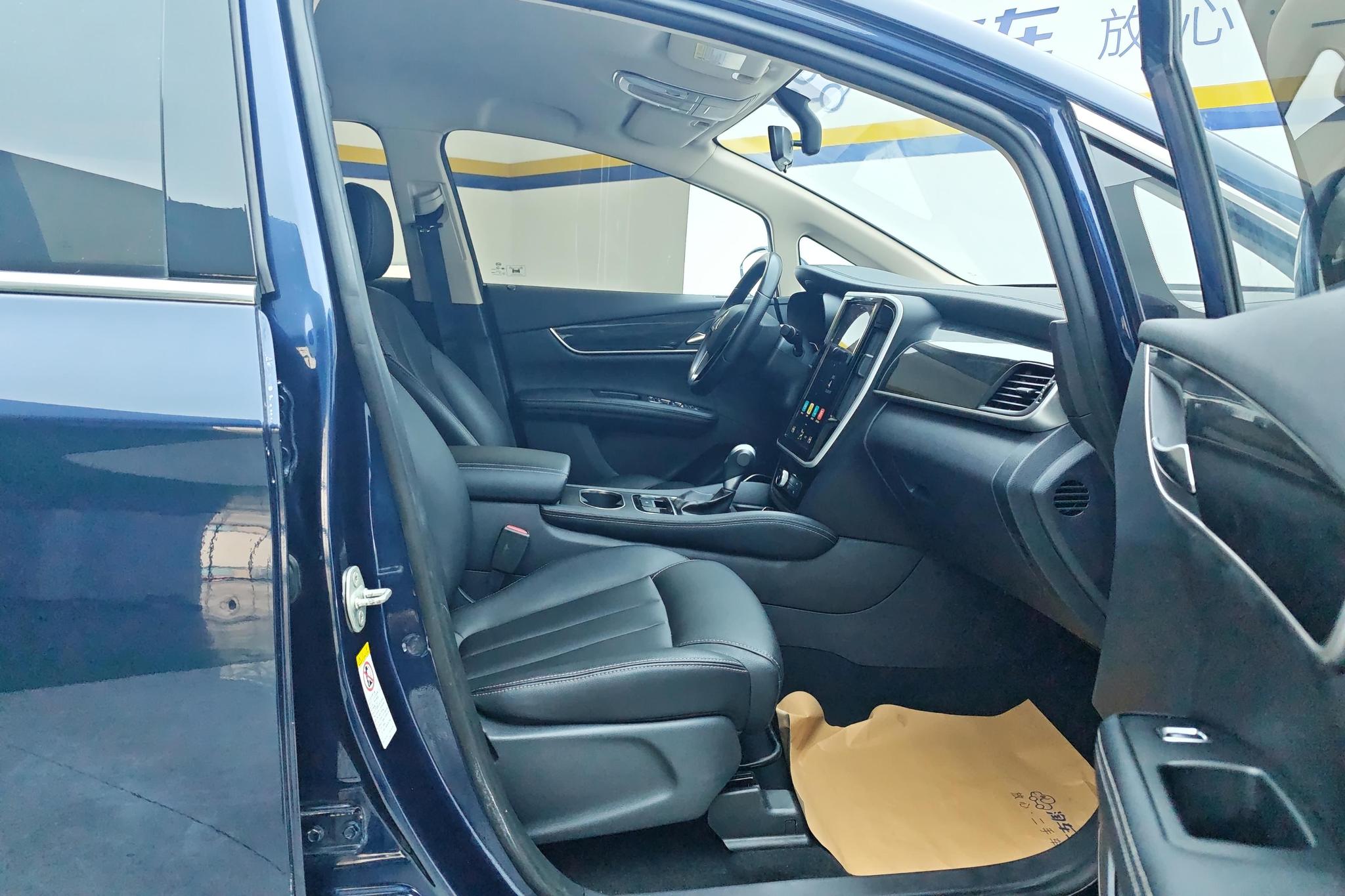 BYD Song MAX MAX 2017 1.5T AT Luxury 7 мест