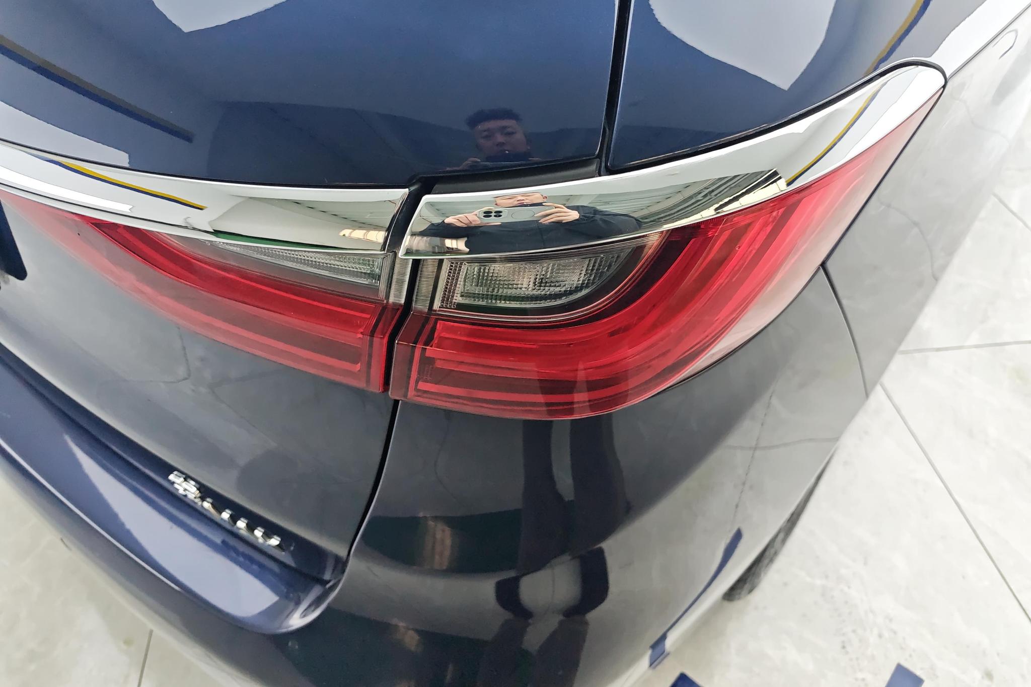 BYD Song MAX MAX 2017 1.5T AT Luxury 7 мест