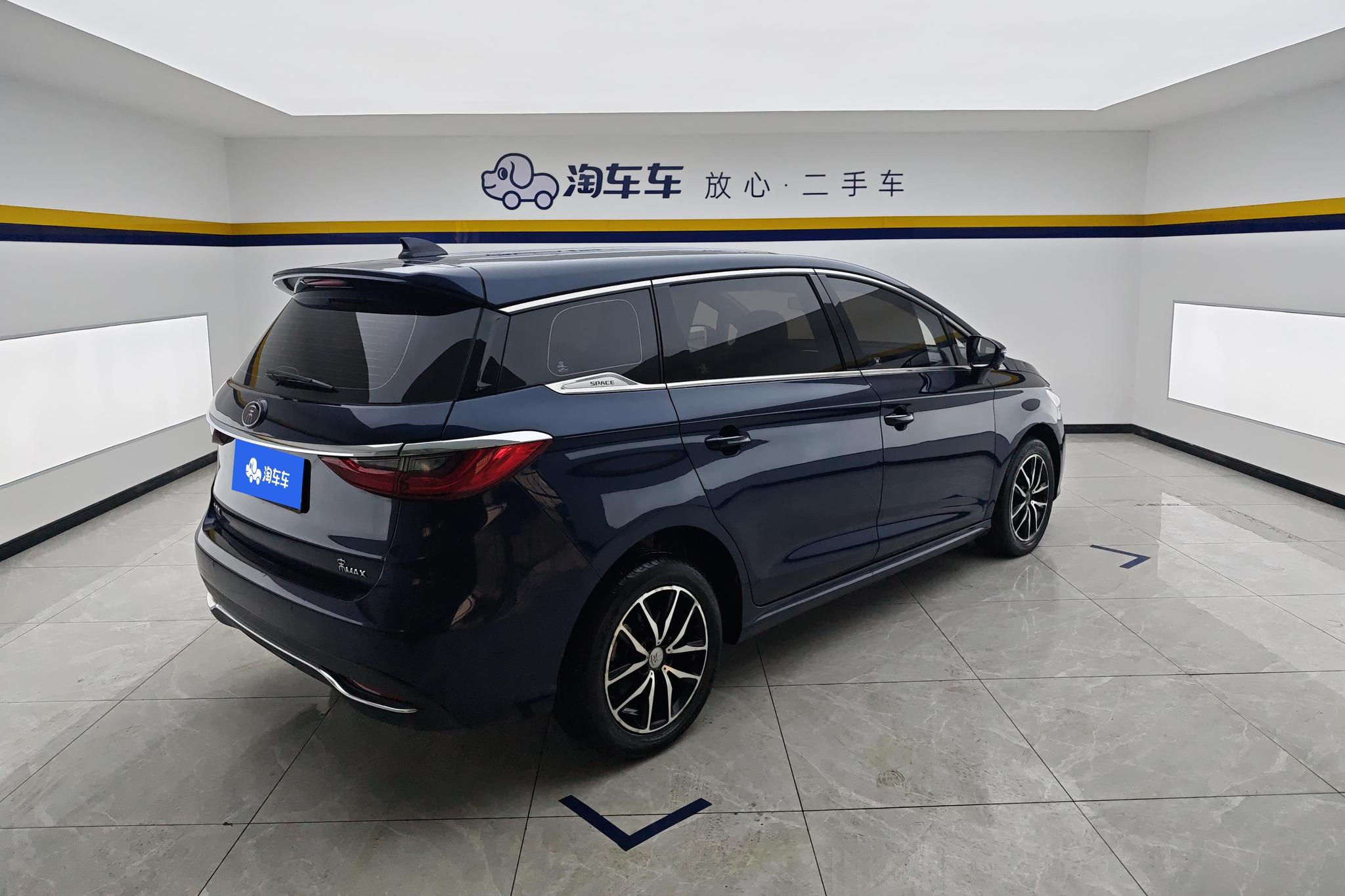 BYD Song MAX MAX 2017 1.5T AT Luxury 7 мест
