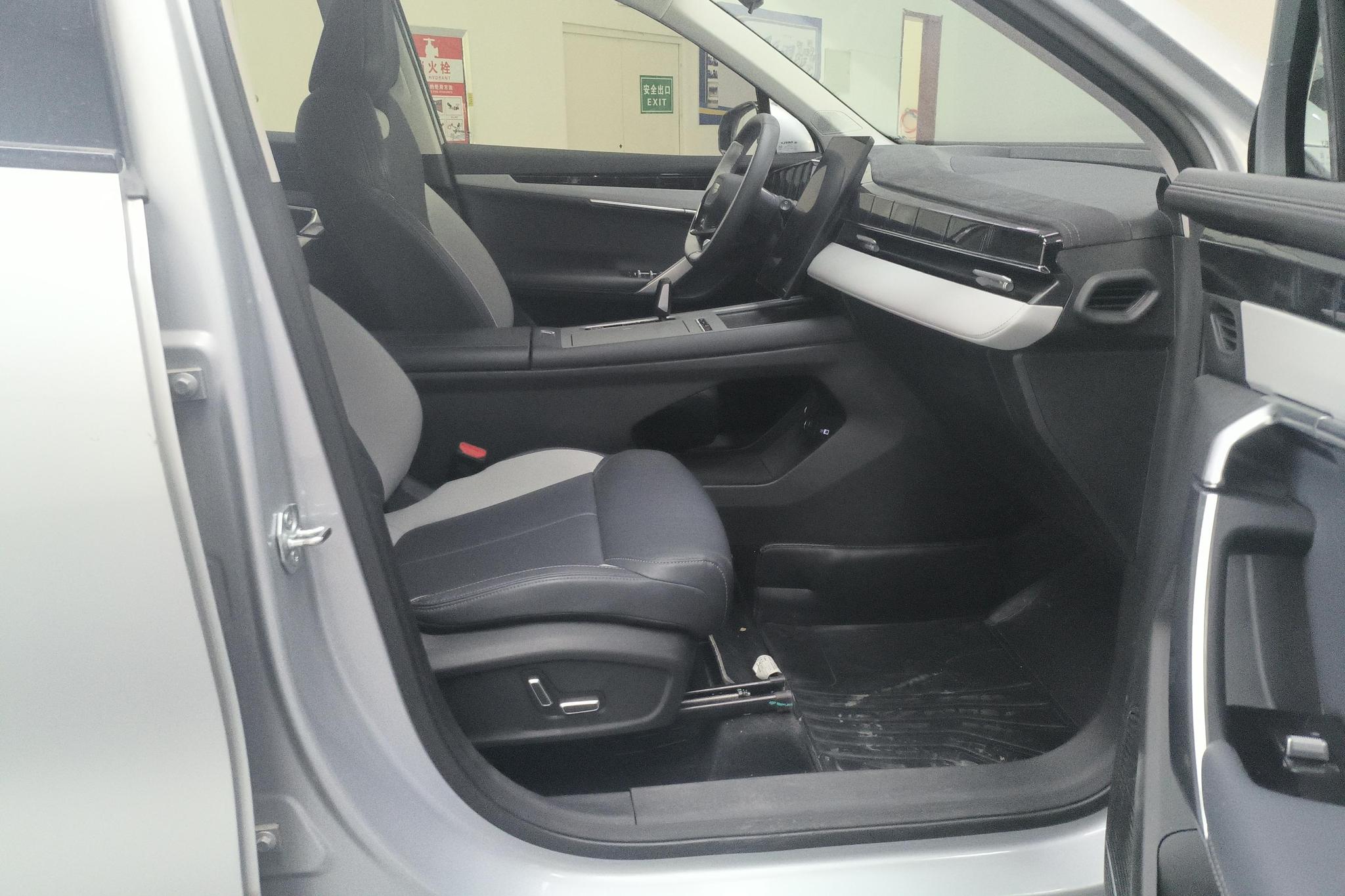 Geely Boyue L L 2024 1.5TD DCT Luxury