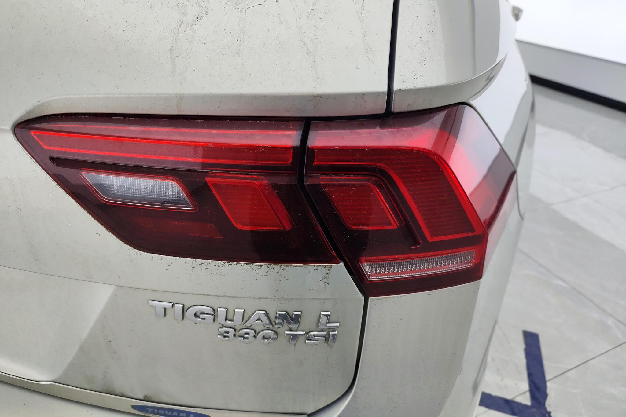 Volkswagen Tiguan L L 2020 330TSI AT V