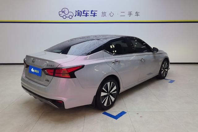 Nissan Teana id 3768865 из Китая 8