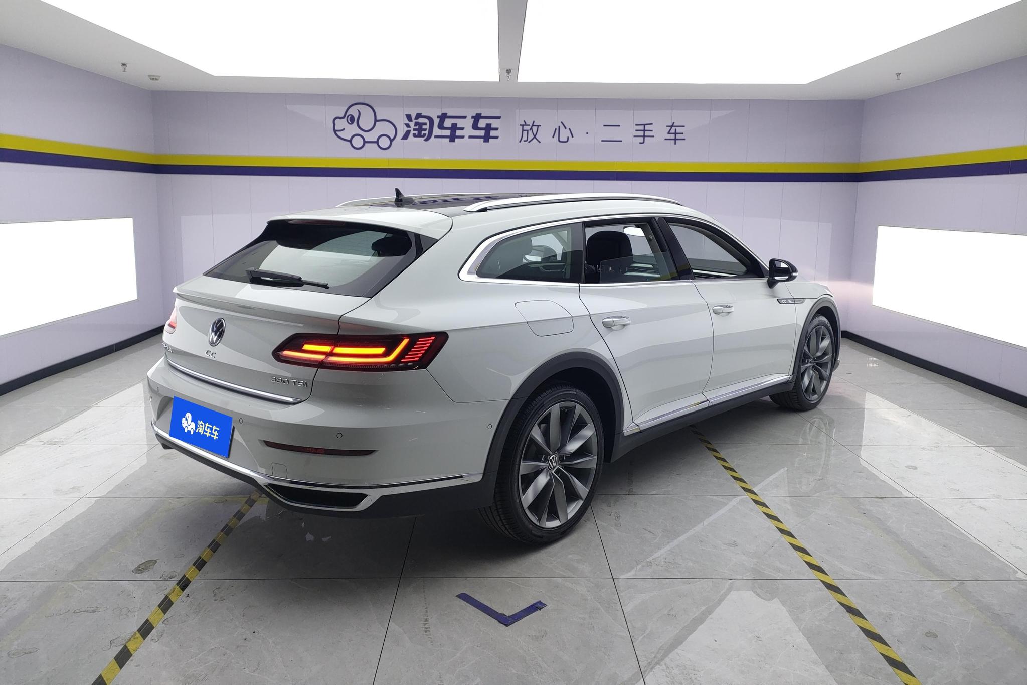 Volkswagen Passat CC CC 2023 380TSI