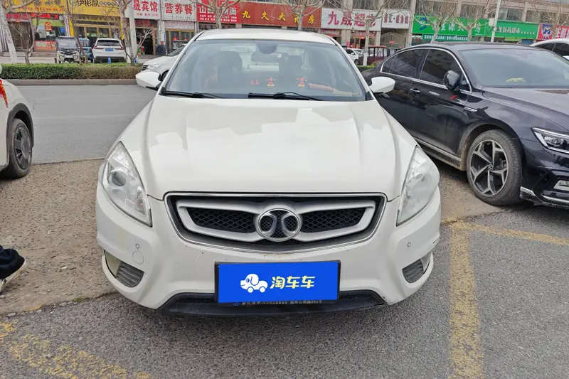 BAIC Senova D50 — фото 2