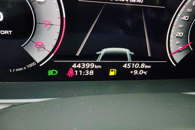 Audi A6L 2021 Черный из Китая, фото 2