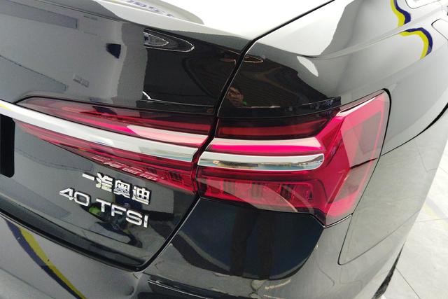 Audi A6L 2021 Черный из Китая, фото 4