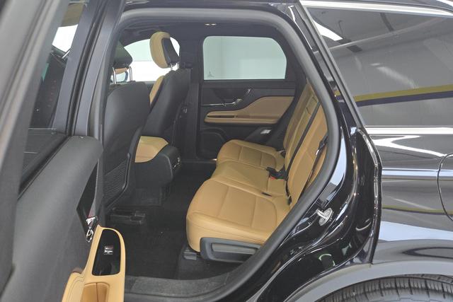 Lincoln Corsair 2022 2.0 T 2 WD — фото 15