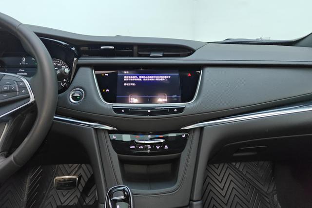 Cadillac XT5 2021 — фото 11