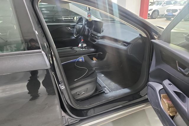 Red flag E-QM5 id 3785172 из Китая 12