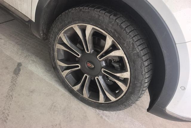 Red flag HS5 id 3784018 из Китая 12