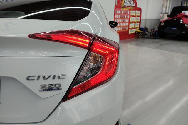 Honda Civic id 3824730 из Китая 14