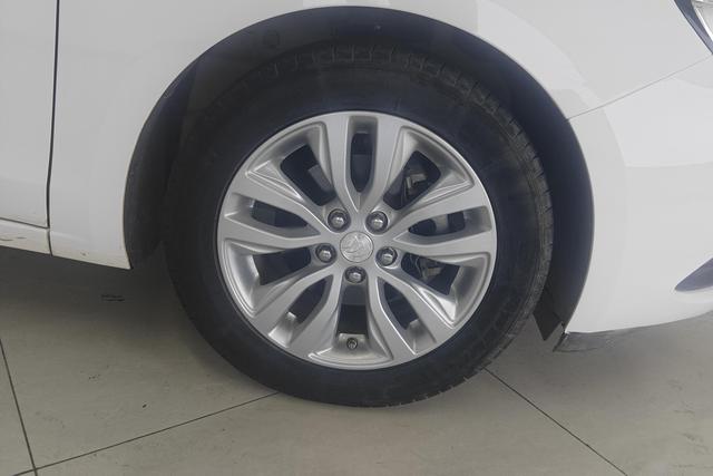 Buick Yinglang id 3768820 из Китая 14