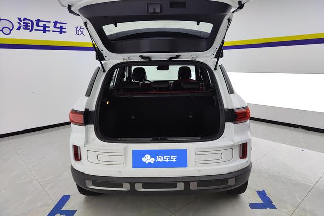 Geely Automobile Geely ICON id 3849881 из Китая 11