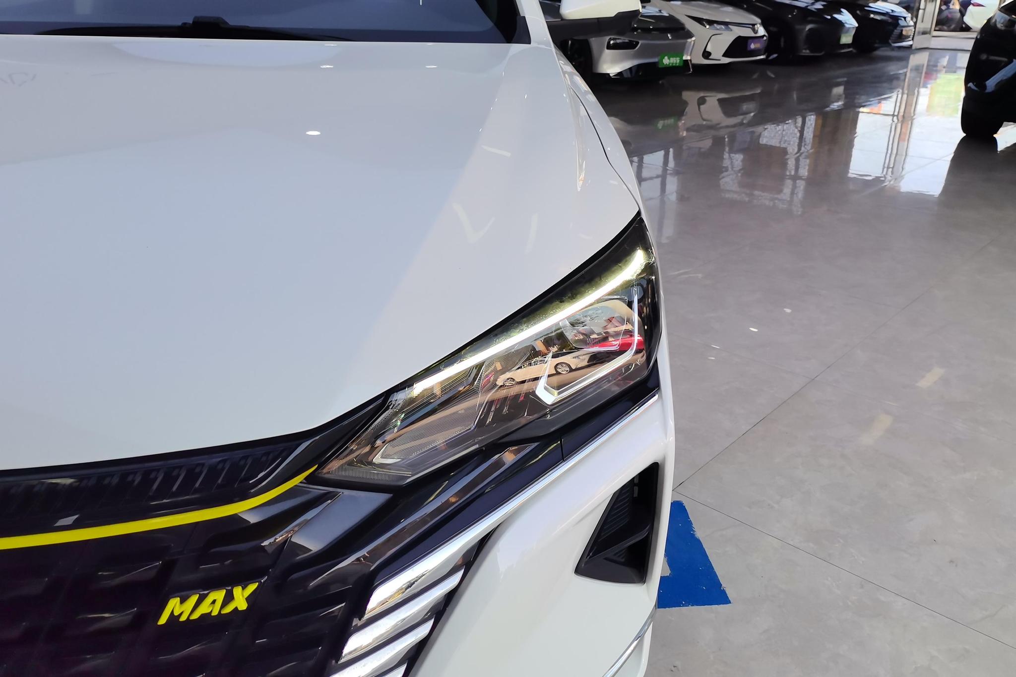 Dongfeng Aeolus Yixuan Max MAX 2021 1.5T