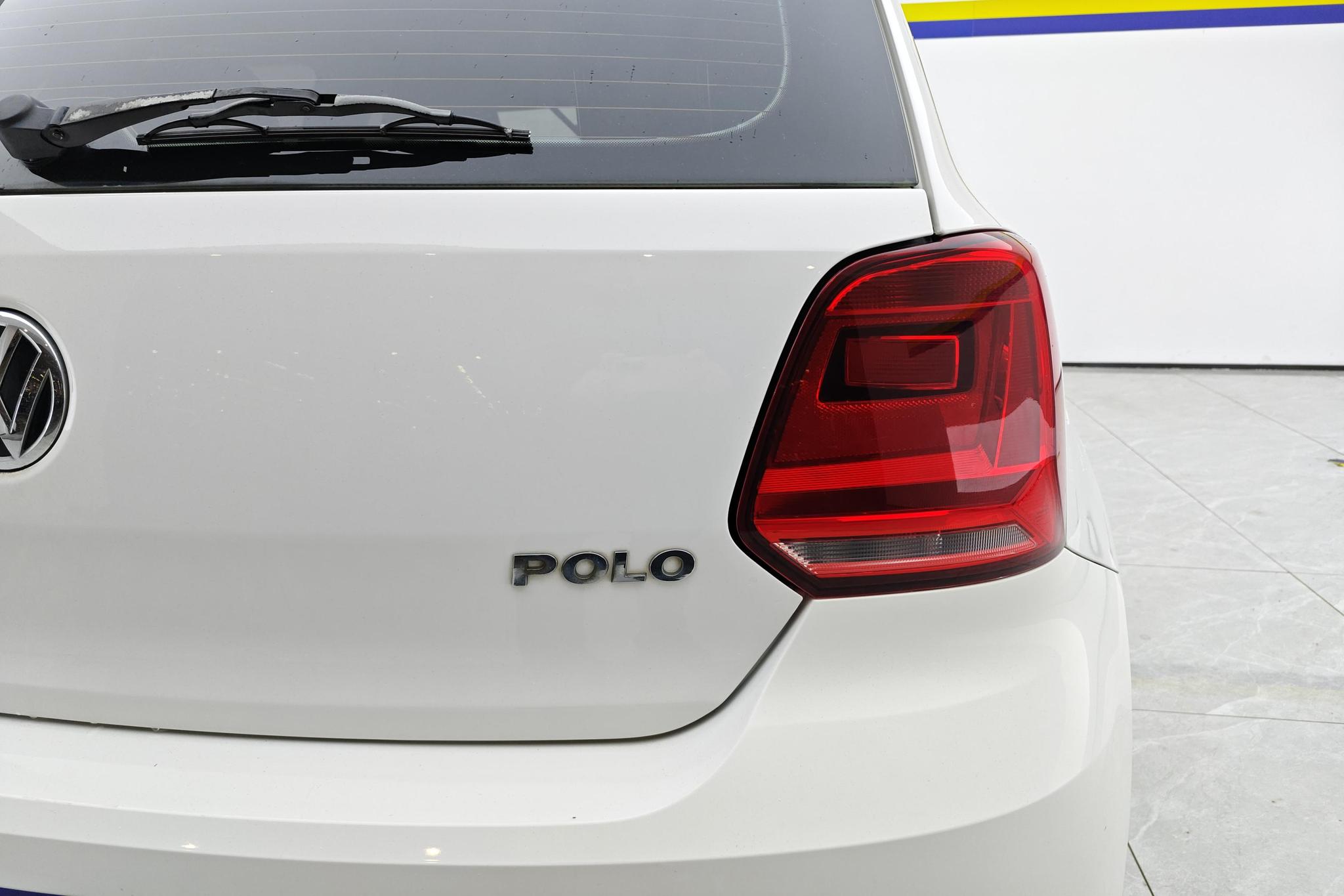 Volkswagen Polo 2014 1.4L MT