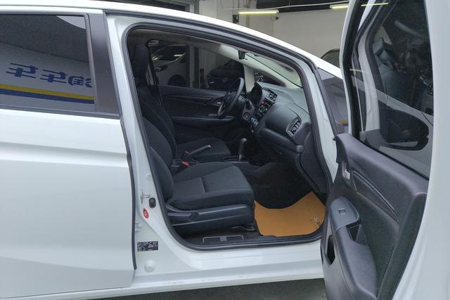 Honda Fit 2016 1.5 L LXS CVT — фото 15