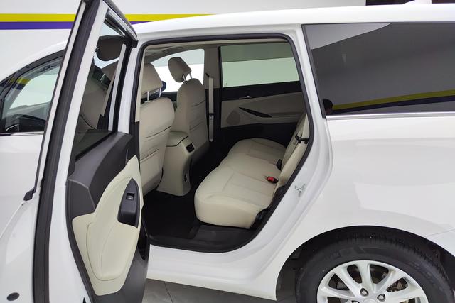 Buick GL6 2019 Белый из Китая, фото 6