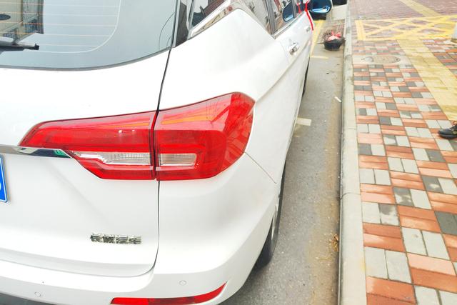 Haval M6 2017 1.5 T AT 2 WDPremium — фото 11