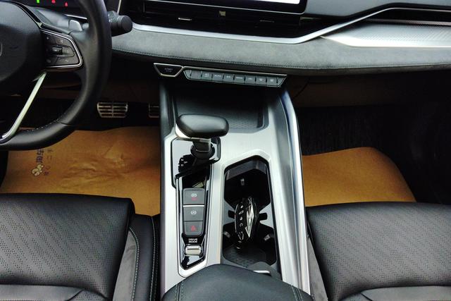 Geely Automobile Xingrui 2023 Зеленый из Китая, фото 3