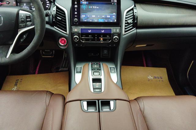 Honda Crown Road id 3857046 из Китая 13