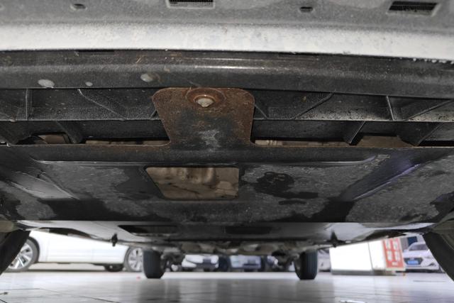 Volkswagen Santana 2015 1.4 L MT — фото 10