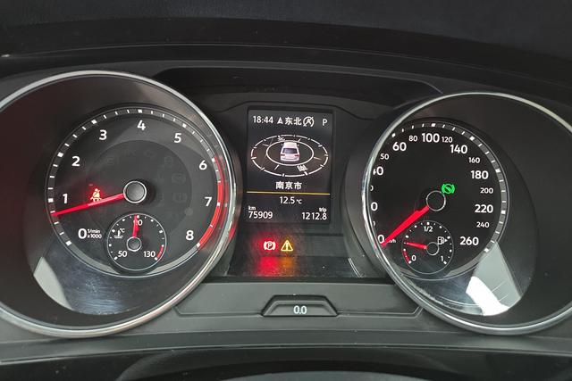 Volkswagen Tiguan L 2018 Темно-серый из Китая, фото 3