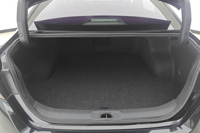 Nissan Teana id 3782643 из Китая 9